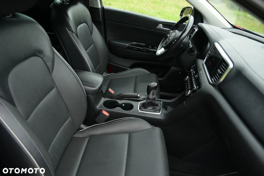 Kia Sportage 1.6 GDI 2WD DREAM-TEAM EDITION - 19