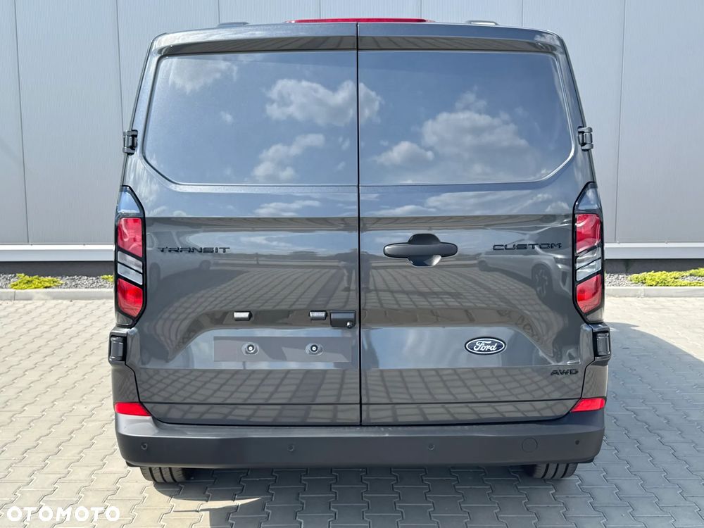 Ford Transit Custom - 13