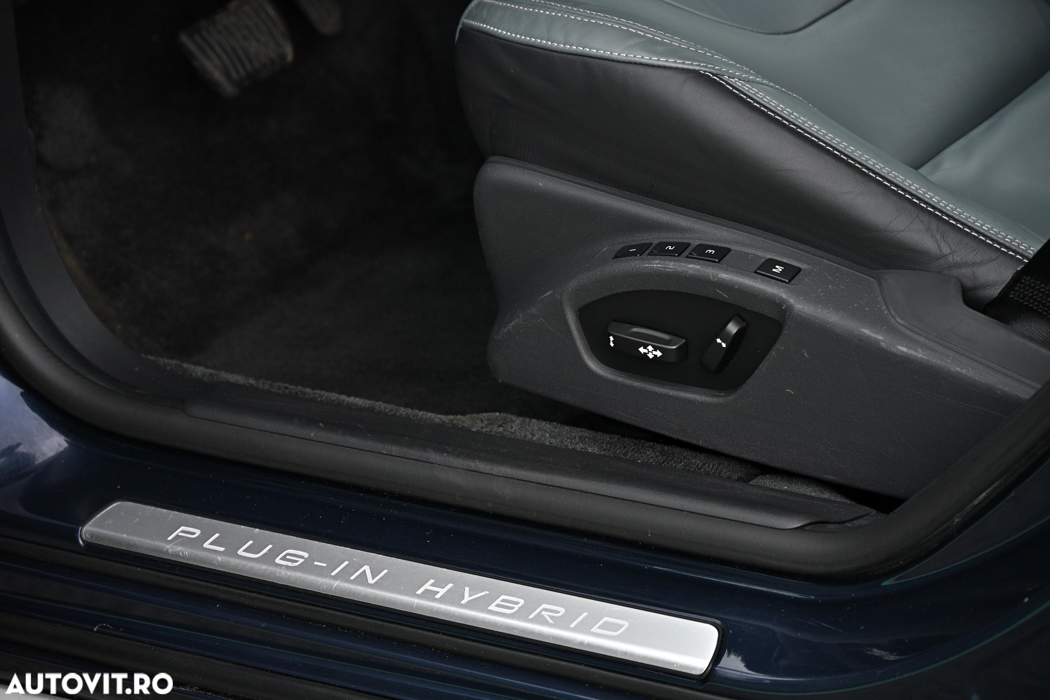 Volvo V60 D6 Plug-In-Hybrid AWD Geartronic Summum - 17