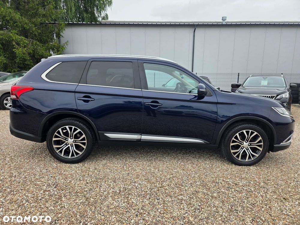 Mitsubishi Outlander 2.0 Instyle Navi 4WD CVT - 7