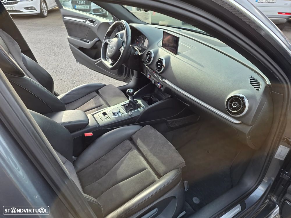 Audi A3 Sportback 2.0 TDI S-line - 25