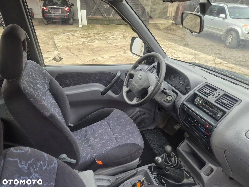 Nissan Terrano - 4