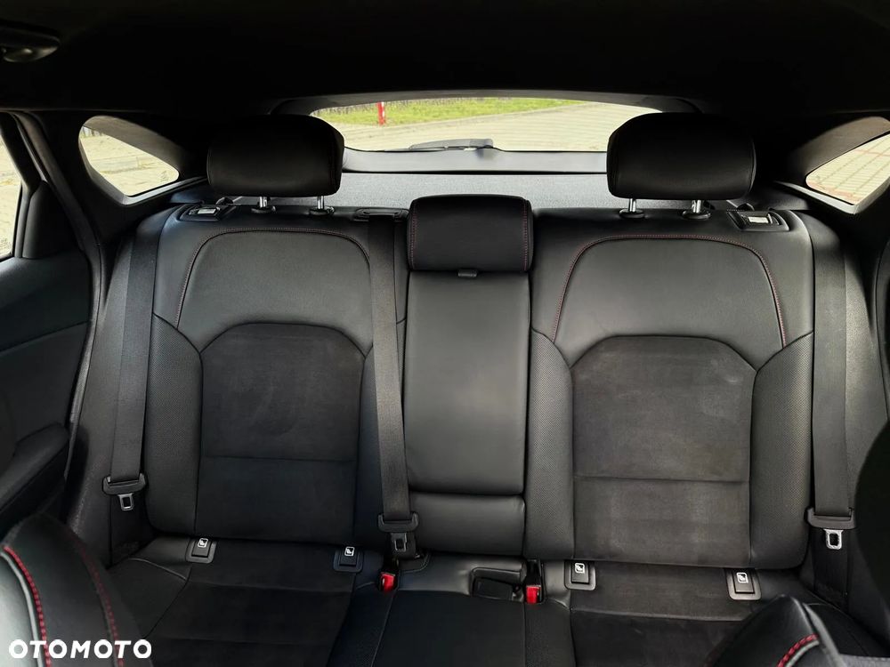 Kia ProCeed 1.6 T-GDI GT - 22