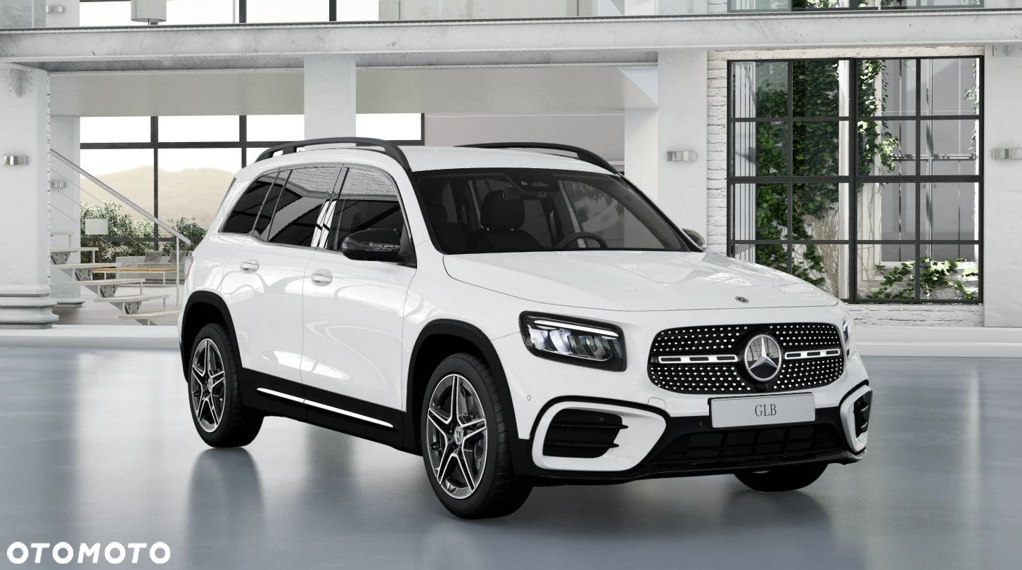 Mercedes-Benz GLB - 2