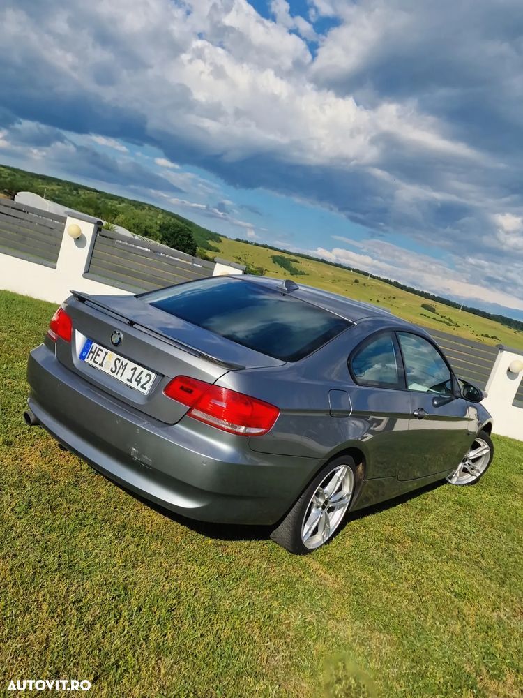 BMW Seria 3 320d Aut. - 4
