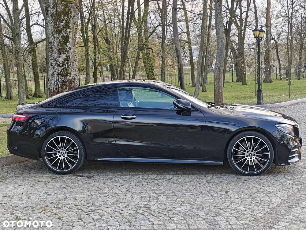 Mercedes-Benz Klasa E 200 4-Matic 9G-TRONIC - 19