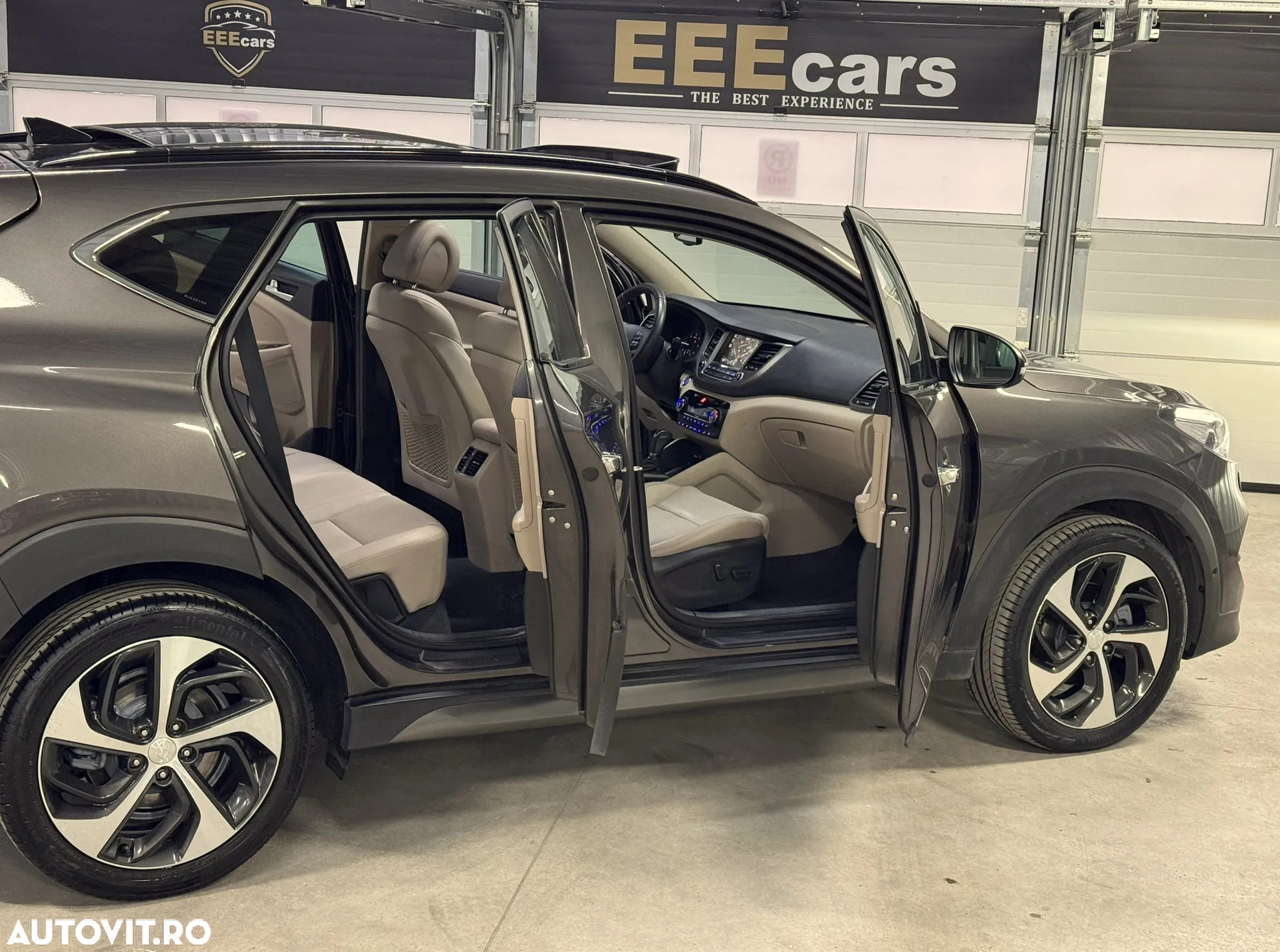 Hyundai Tucson blue 1.7 CRDi 2WD DCT Premium - 24