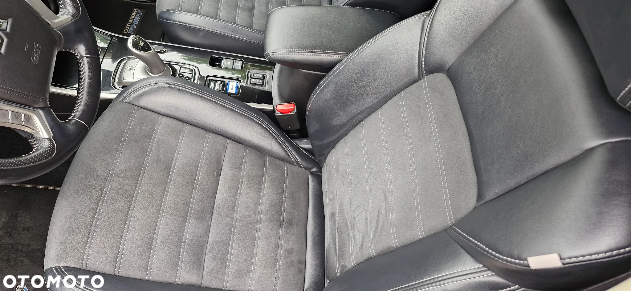 Mitsubishi Outlander PHEV Instyle - 7