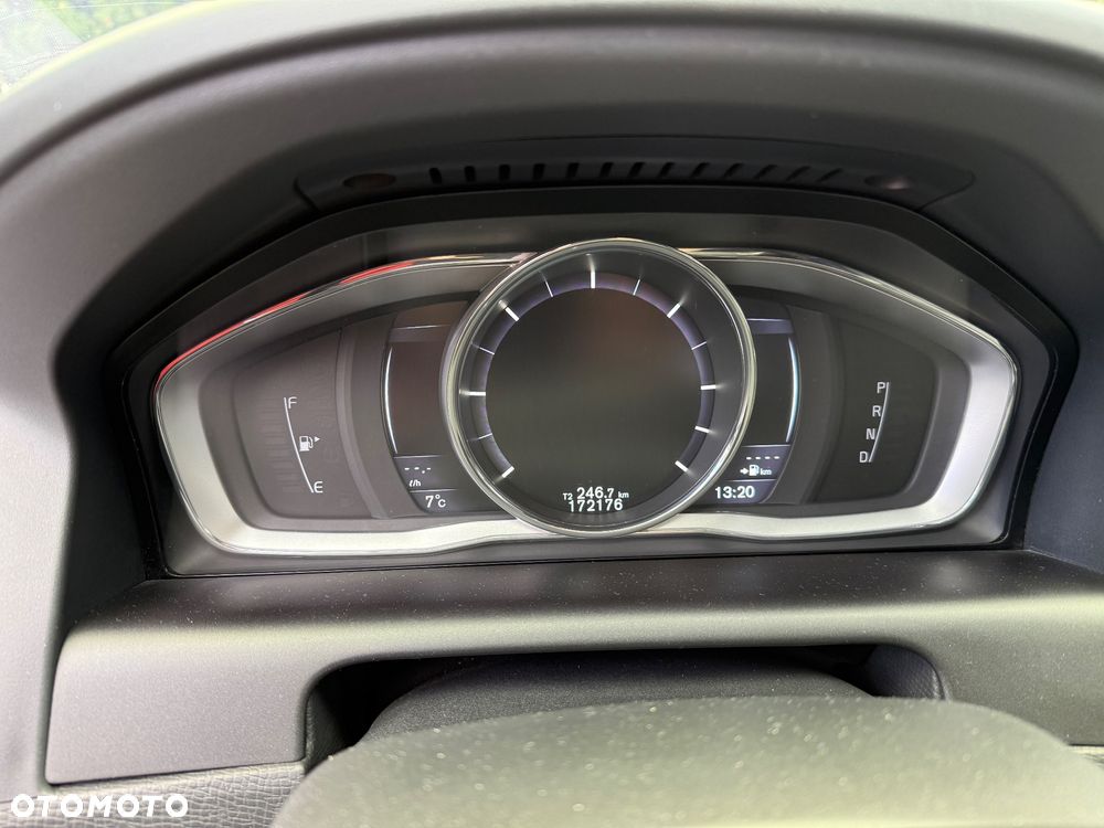 Volvo XC 60 D4 AWD Momentum - 10