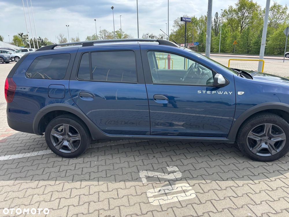 Dacia Logan TCe 90 S&S Easy-R Stepway Celebration - 4