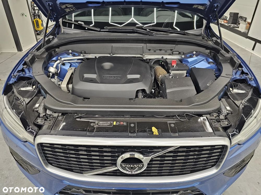 Volvo XC 60 T6 AWD Geartronic Momentum - 23