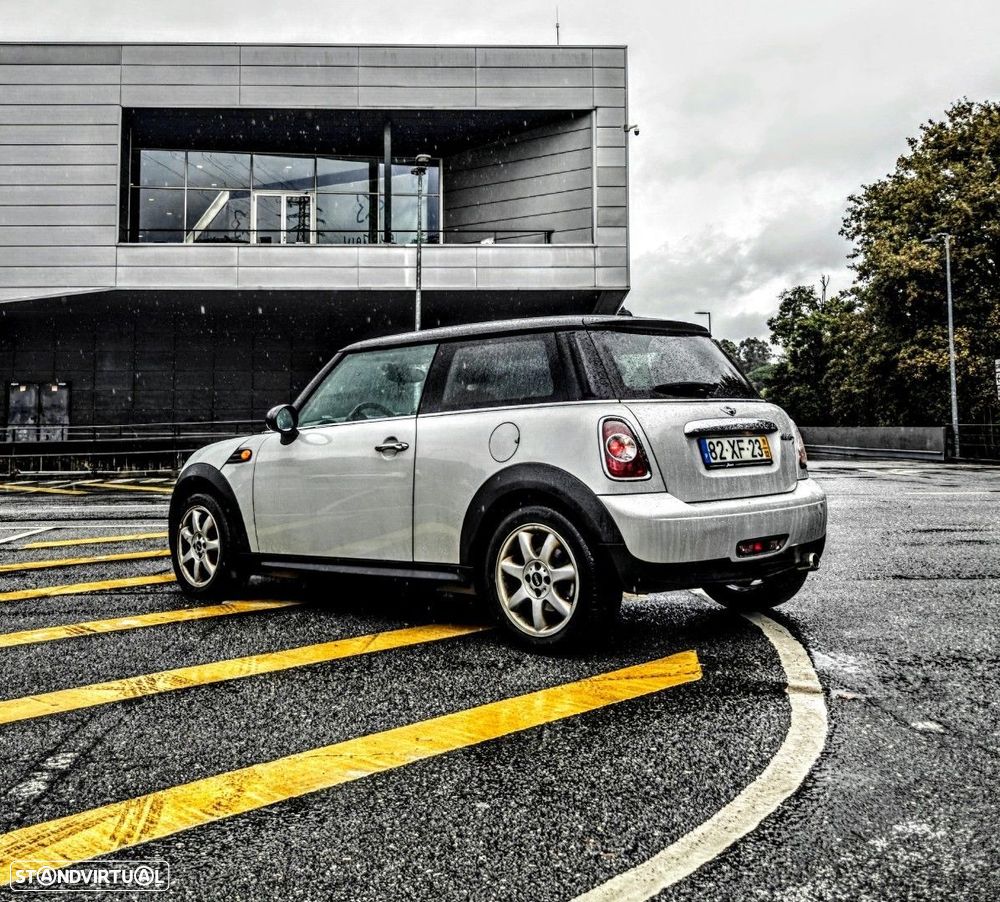 MINI 3 Portas Cooper D - 11