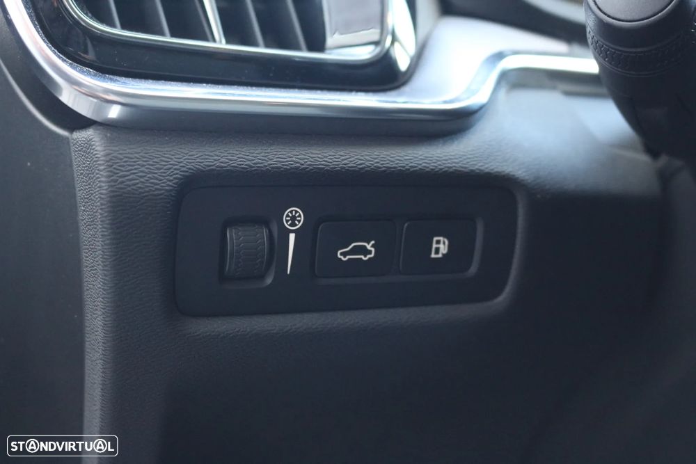 Volvo V60 2.0 T6 AWD TE Inscription Expression - 17