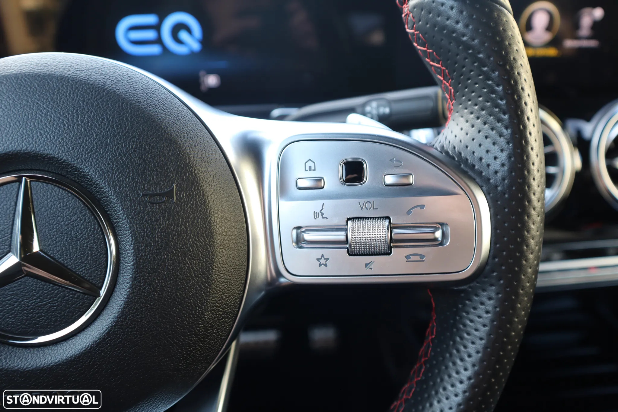 Mercedes-Benz EQB 250+ AMG Line - 33