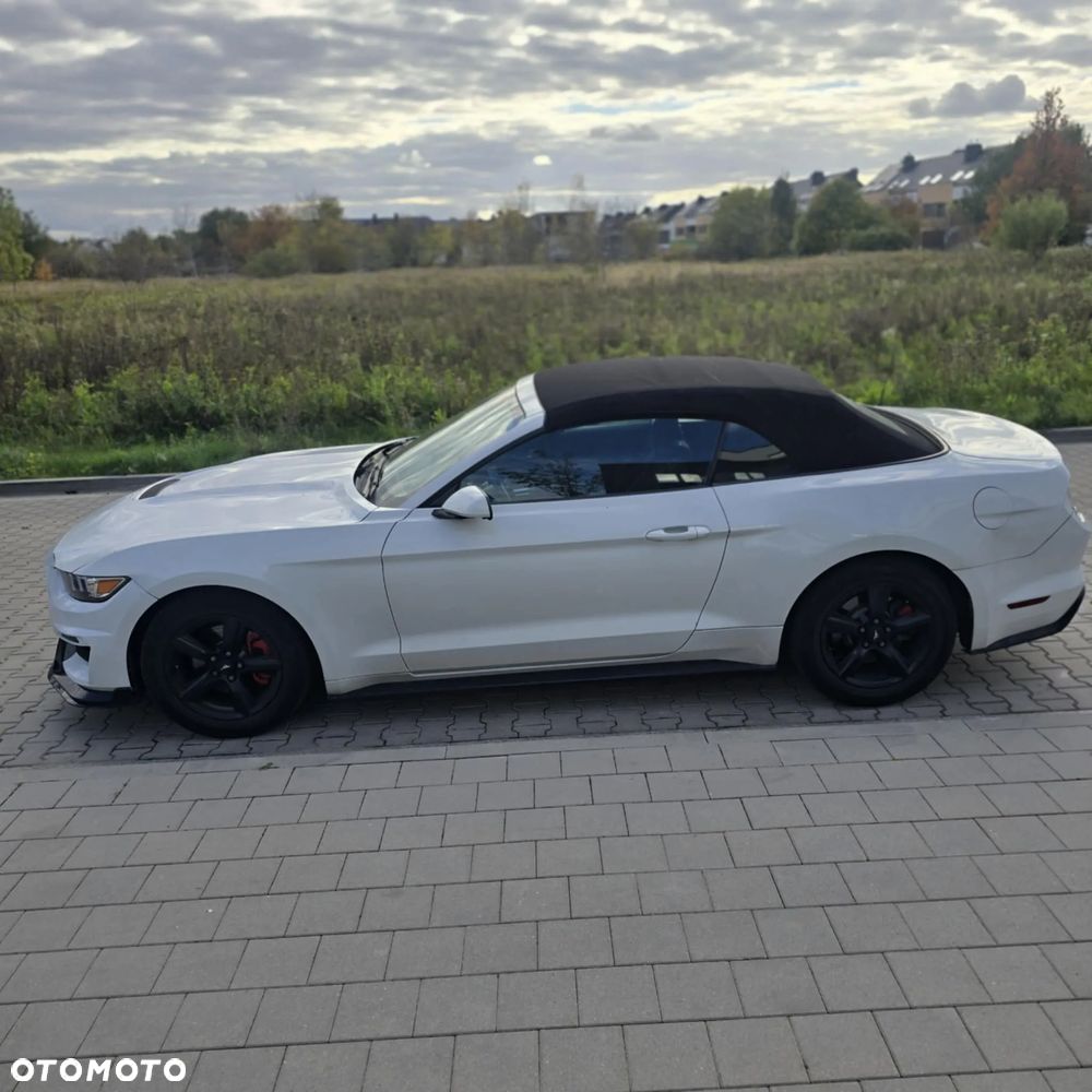 Ford Mustang 3.7 V6 - 1