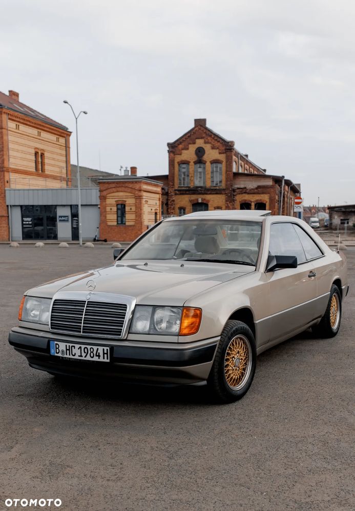 Mercedes-Benz W124 (1984-1993) - 2