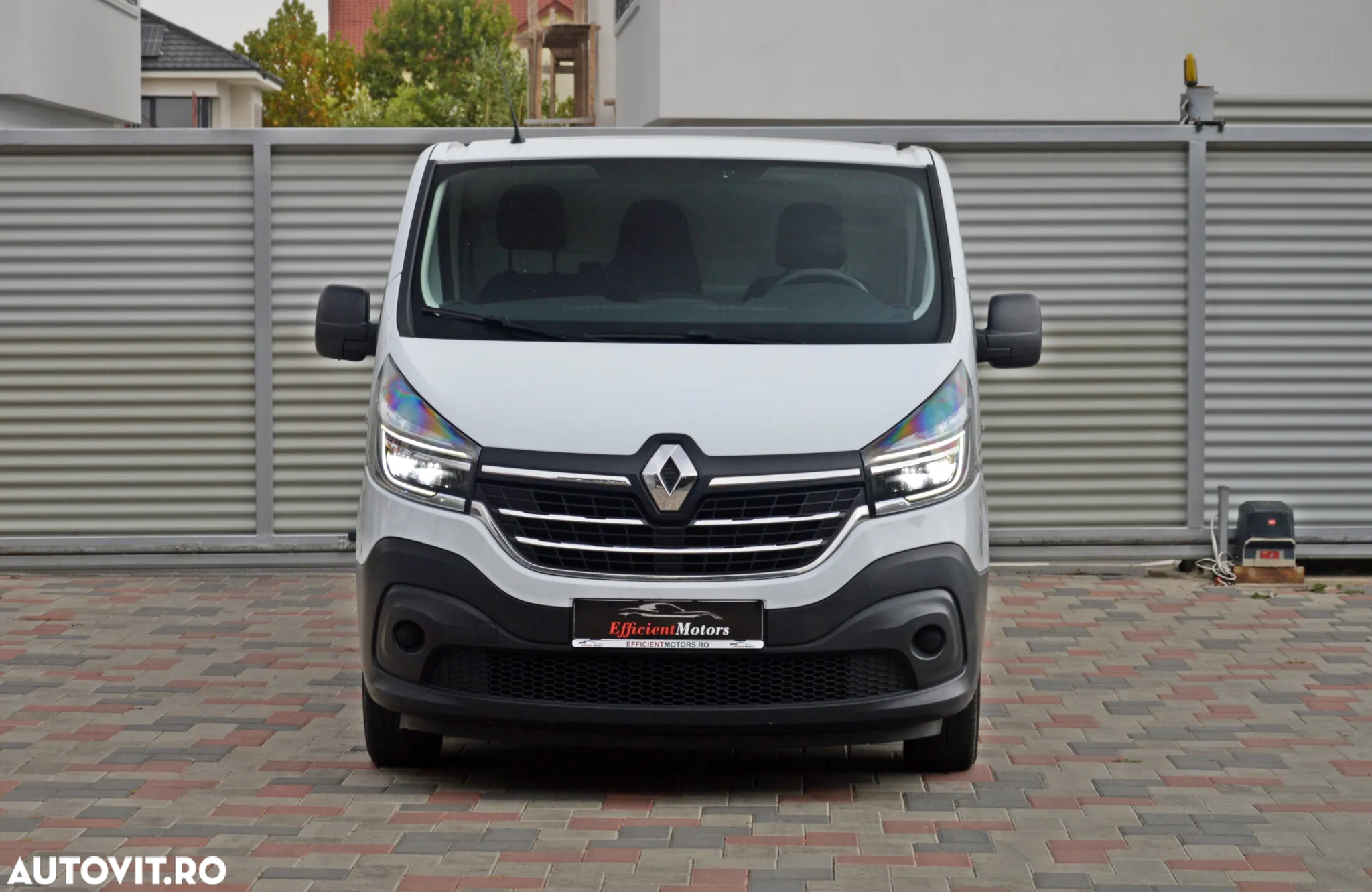 Renault Trafic - 21