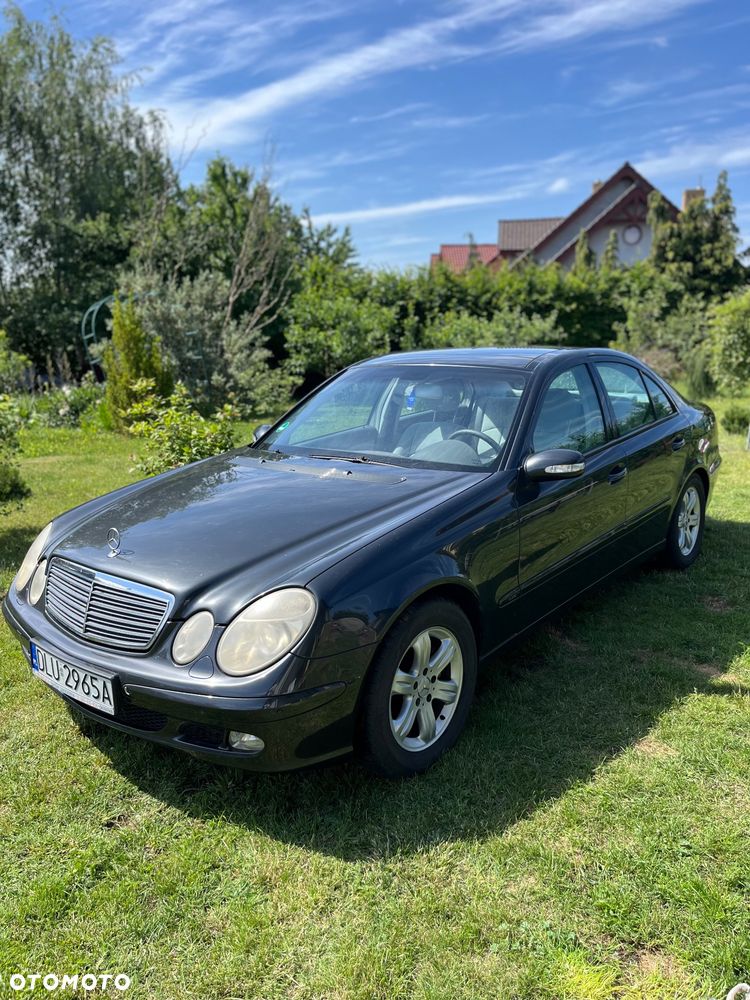 Mercedes-Benz Klasa E 240 4-Matic Avantgarde - 1