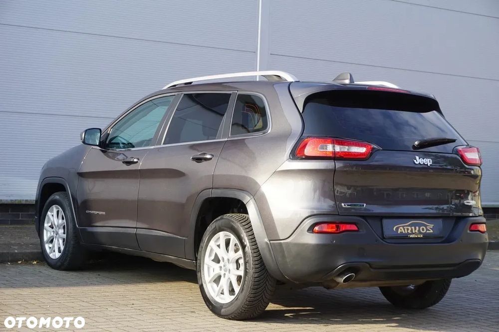 Jeep Cherokee - 15