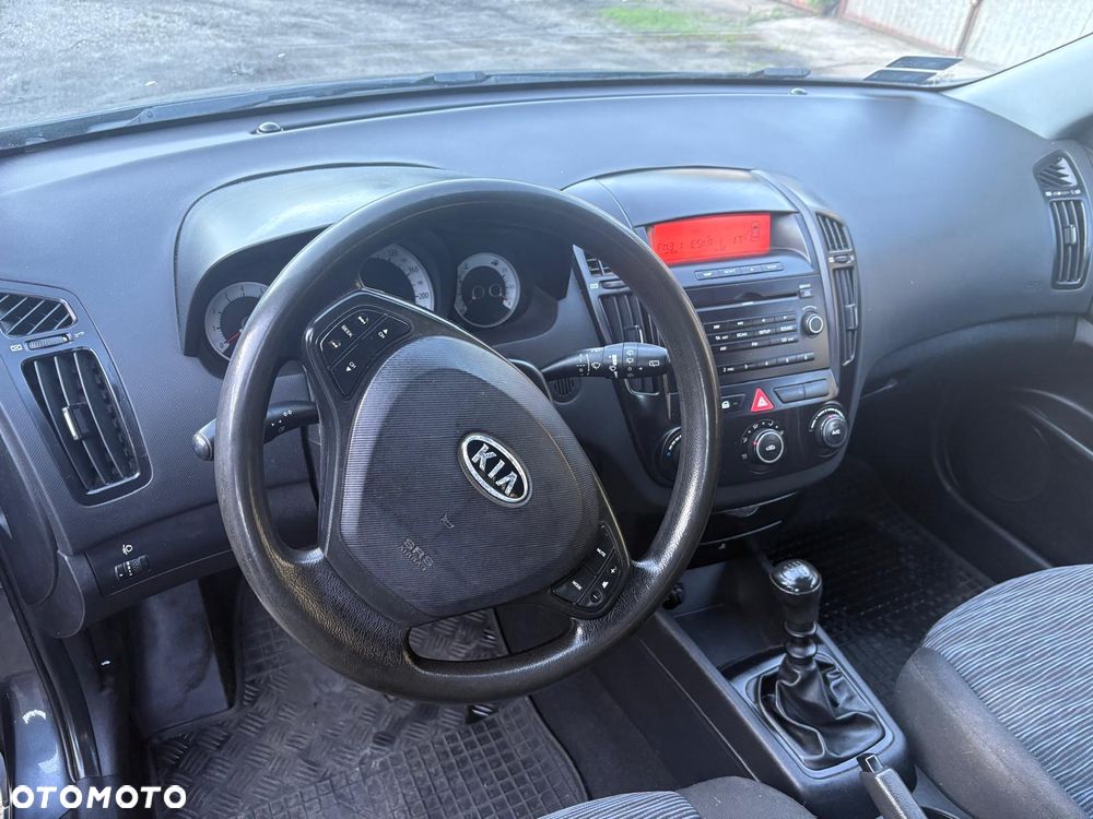 Kia Ceed 1.6 Comfort - 6