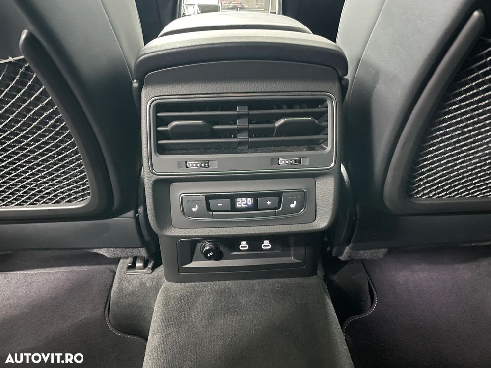 Audi Q8 SUV TFSI e quattro 290 kW tiptronic - 37