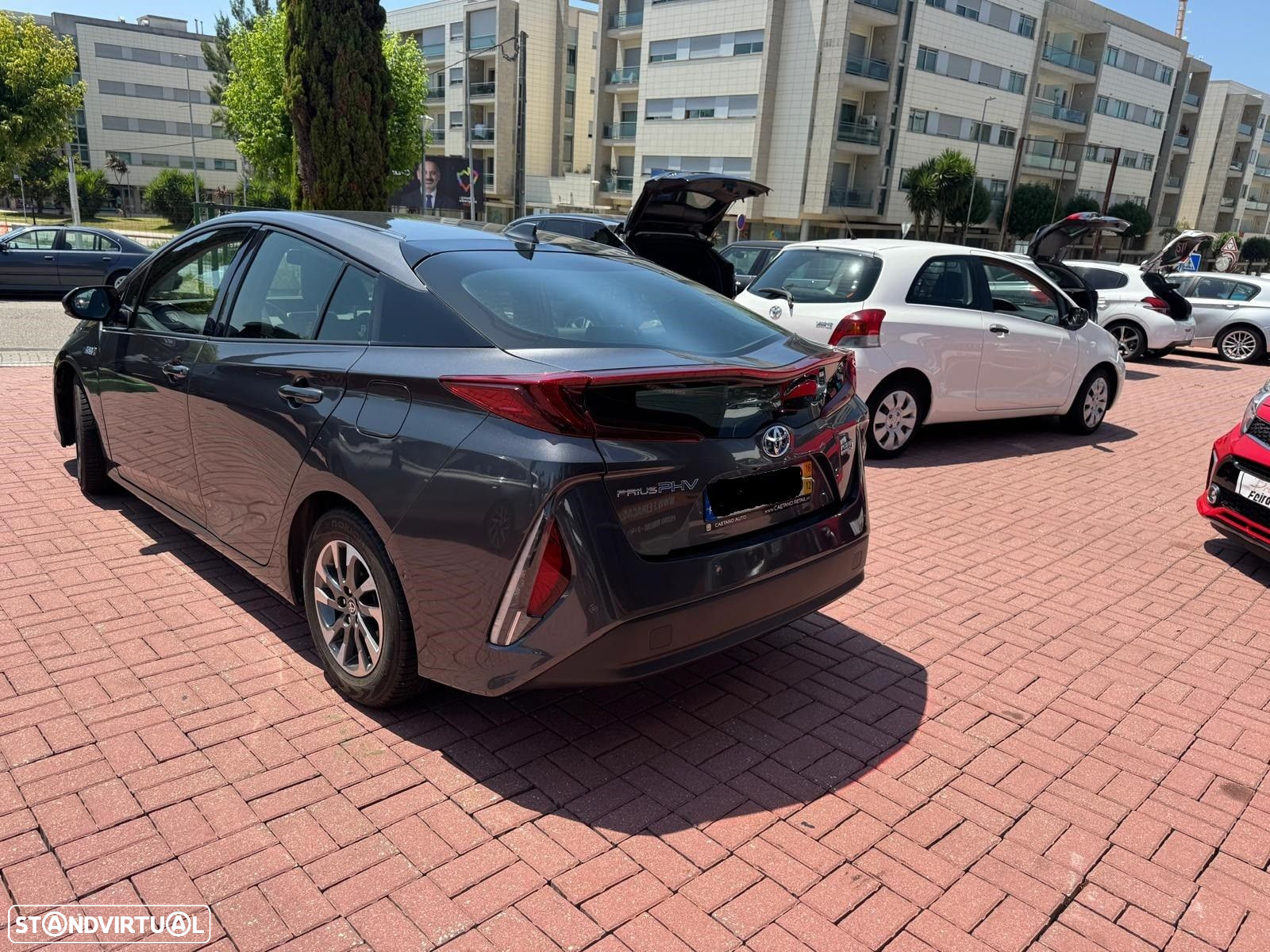 Toyota Prius 1.8 Plug-In Premium - 7
