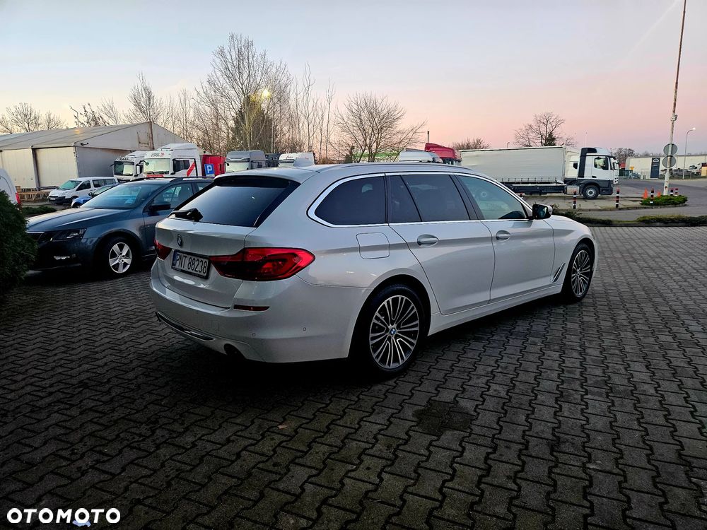 BMW Seria 5 520d xDrive Sport Line - 5