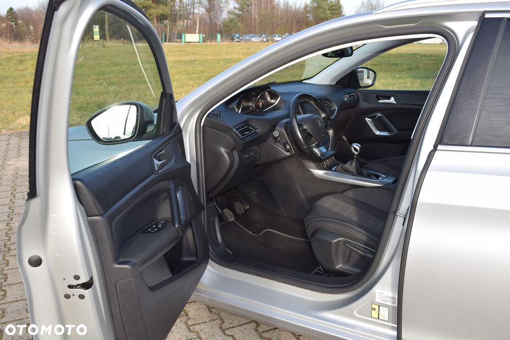 Peugeot 308 BlueHDi FAP 150 Stop & Start Allure - 16