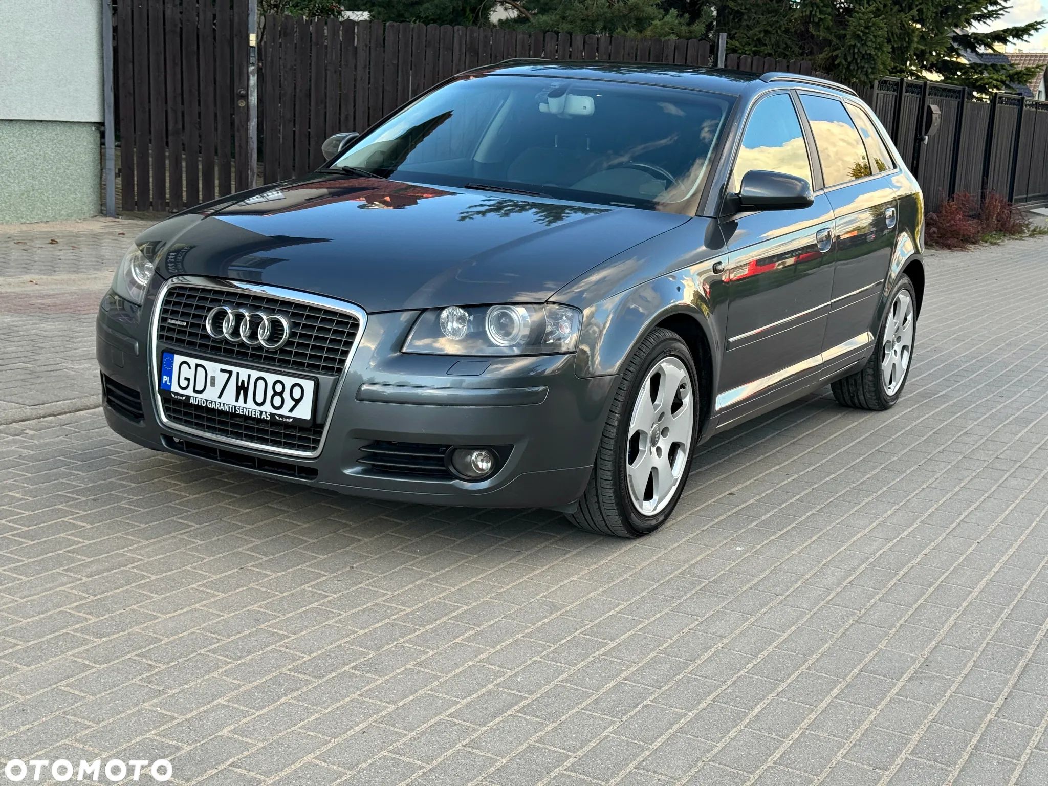 Audi A3 Sportback 2.0 TDI DPF quattro Ambiente - 1