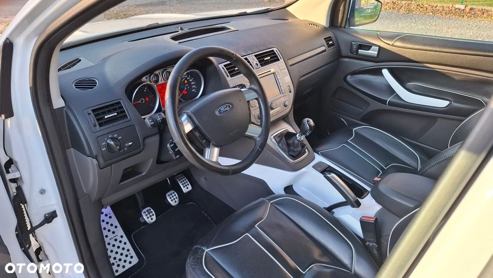 Ford Kuga 2.0 TDCi Titanium - 8