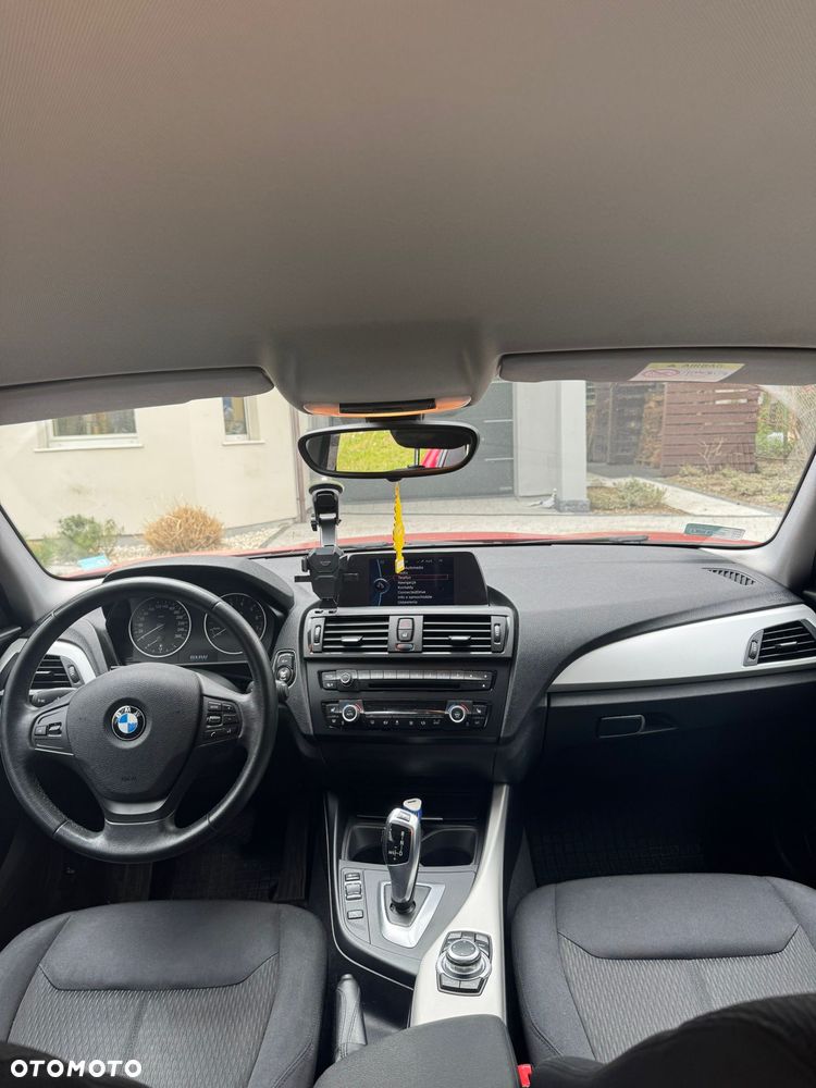 BMW Seria 1 116i - 8
