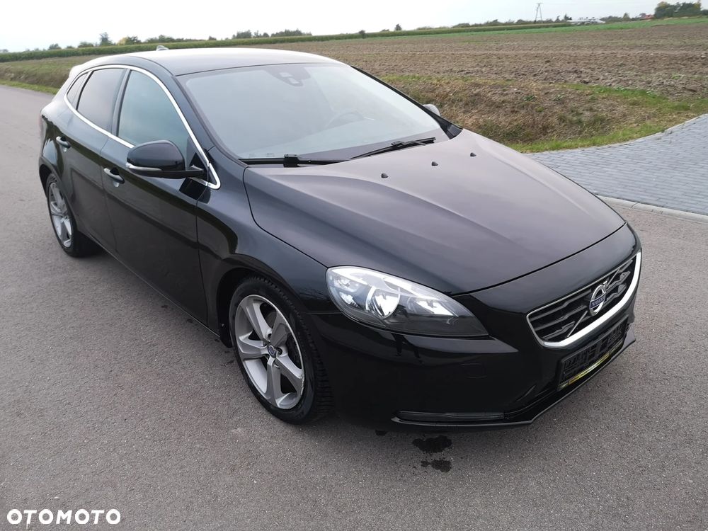 Volvo V40 T3 Momentum - 27