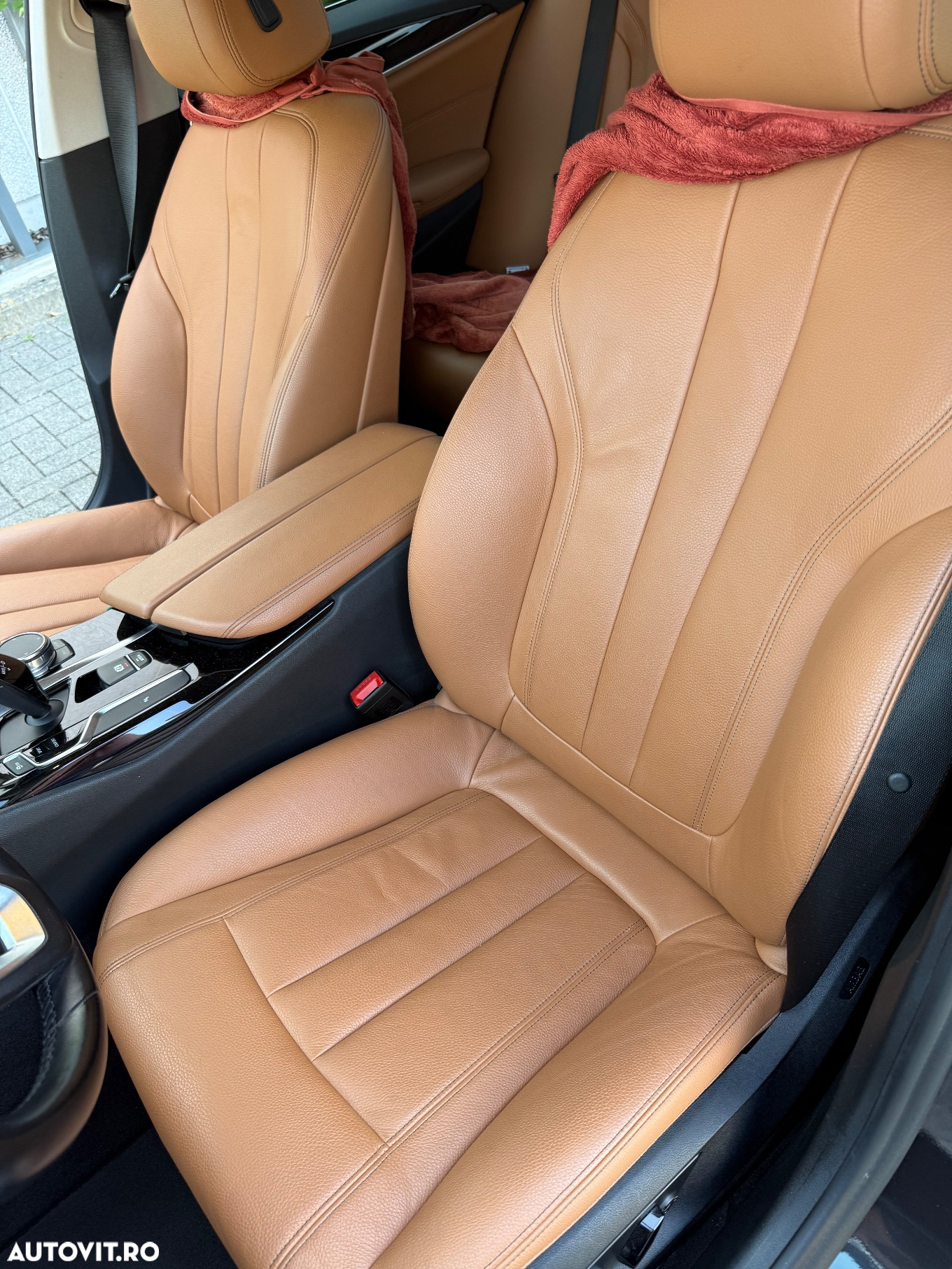 BMW Seria 5 520d Aut. Luxury Line - 14