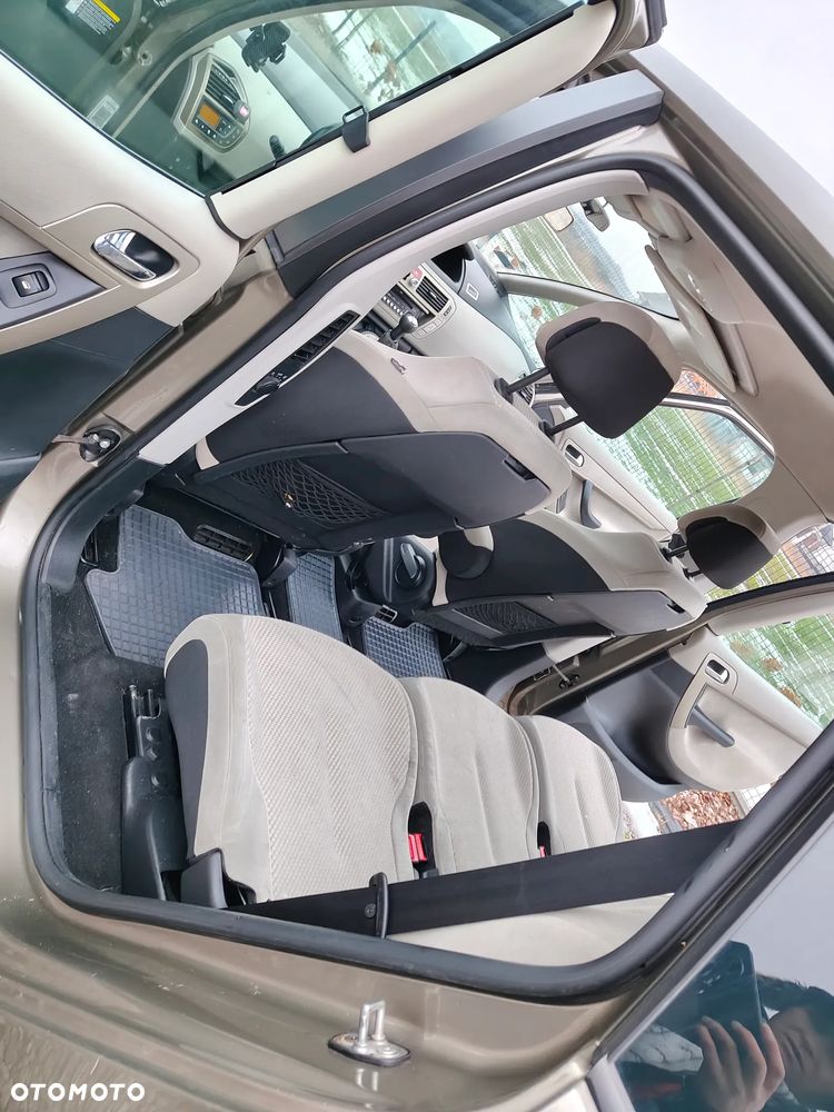 Citroën C4 Picasso - 6