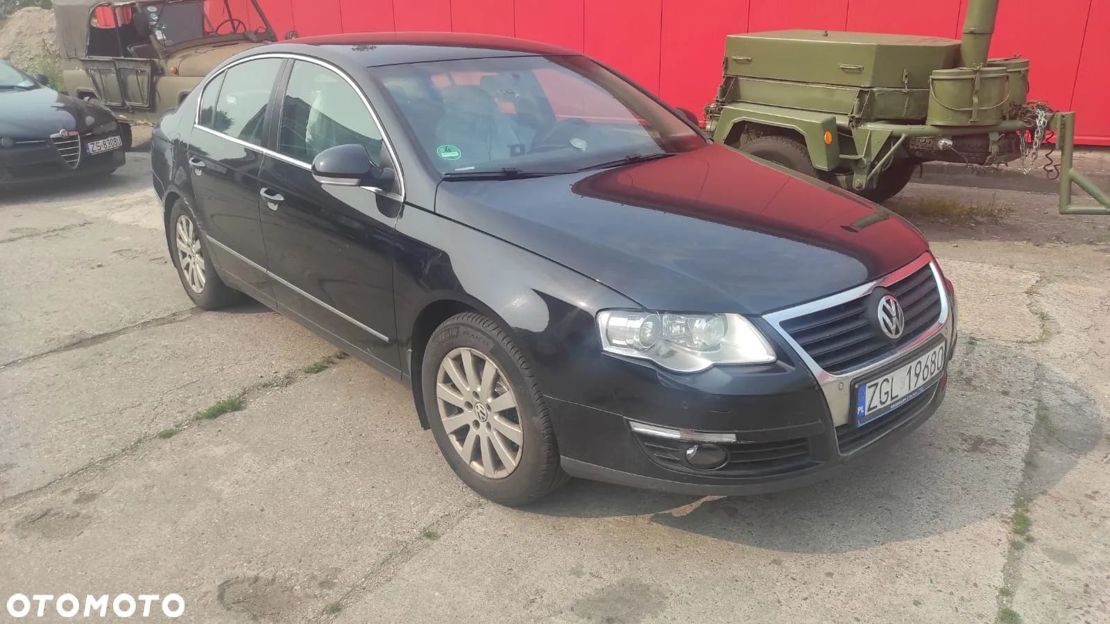 Volkswagen Passat - 1