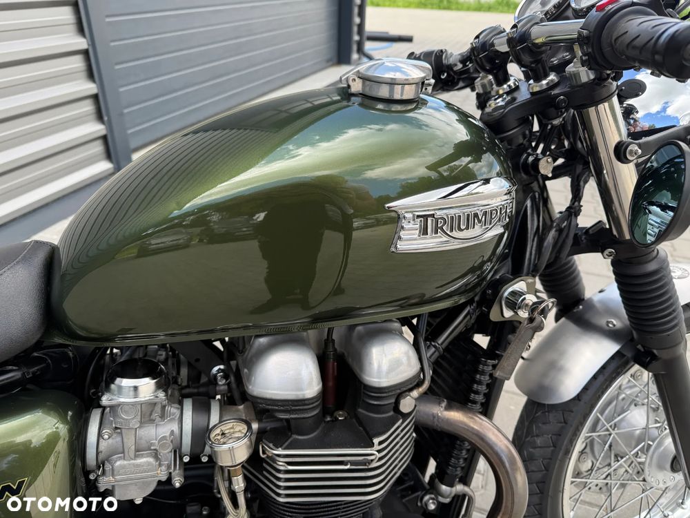 Triumph Thruxton - 24