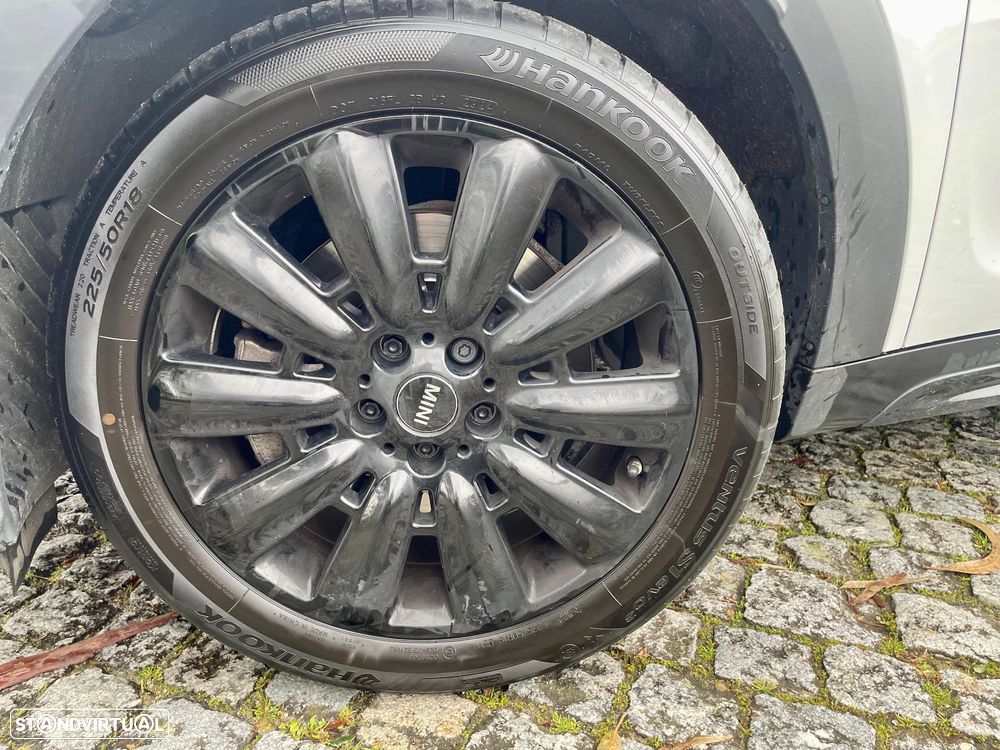 MINI Countryman Cooper SE ALL4 Auto - 24