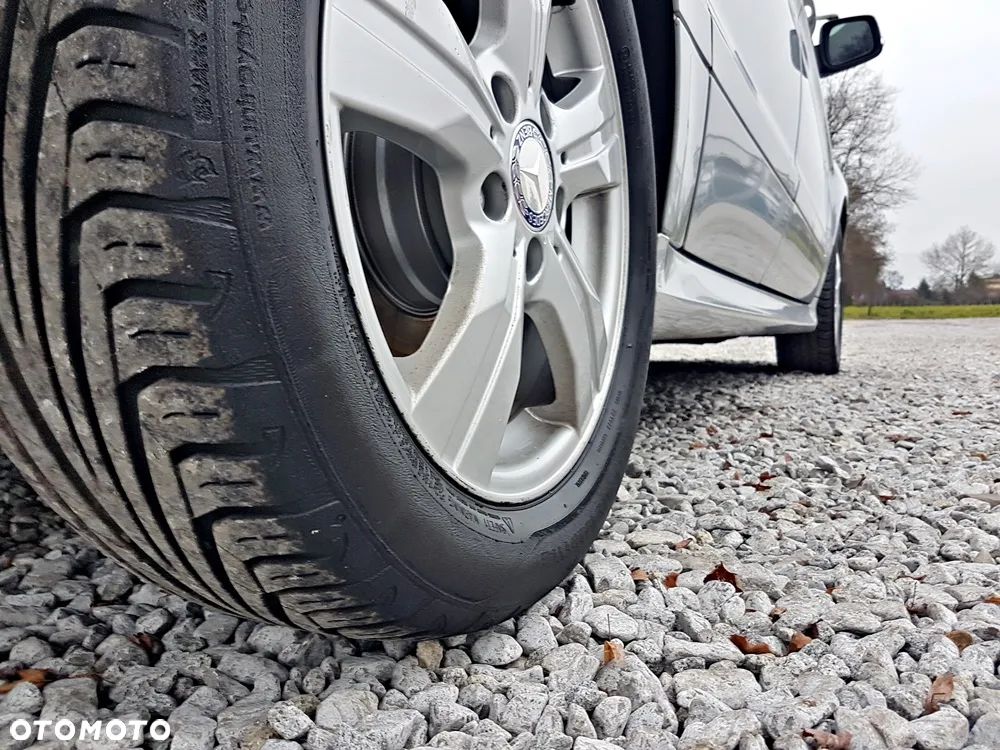 Mercedes-Benz Klasa B 180 BlueEFFICIENCY SPORT EDITION - 40