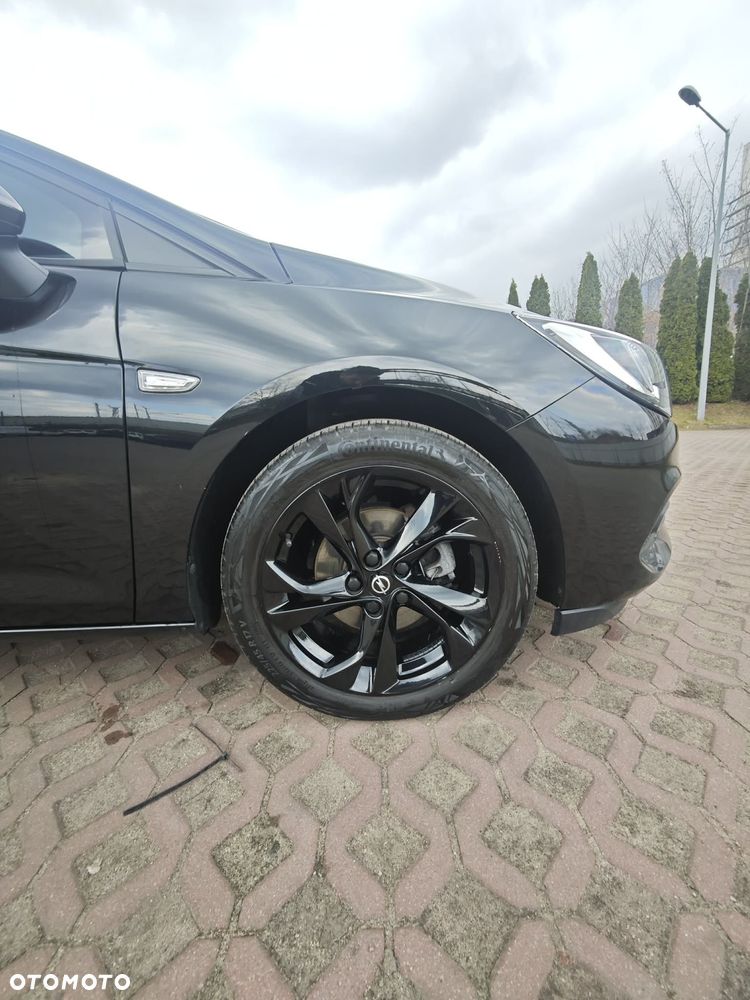 Opel Astra 1.2 T GS Line S&S - 12
