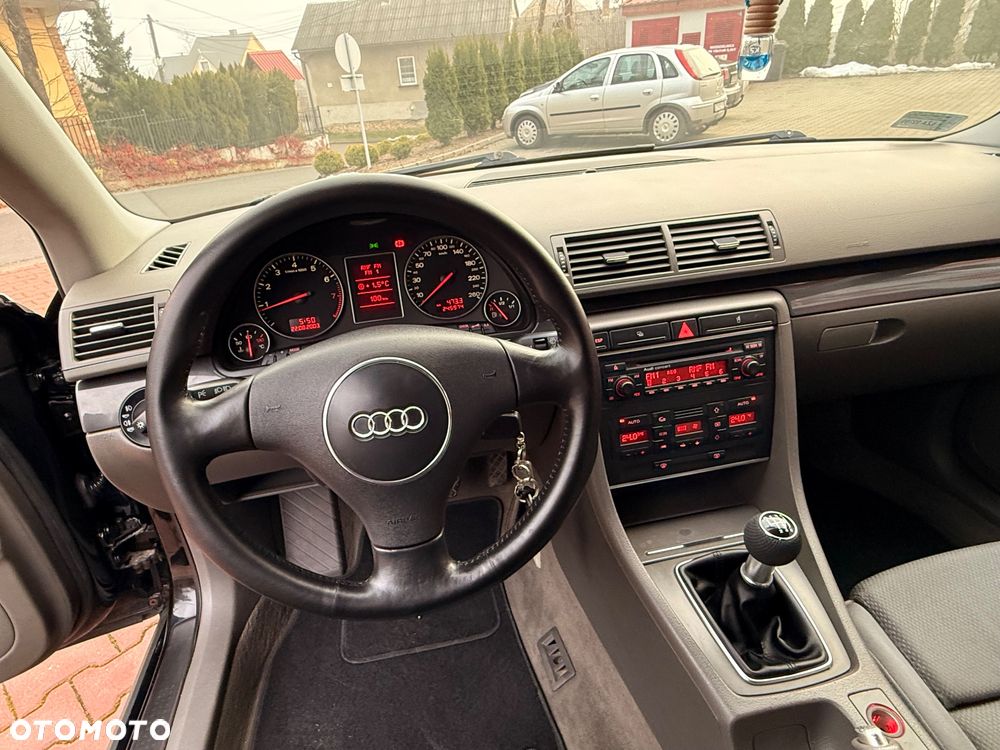 Audi A4 Avant 1.8T - 26