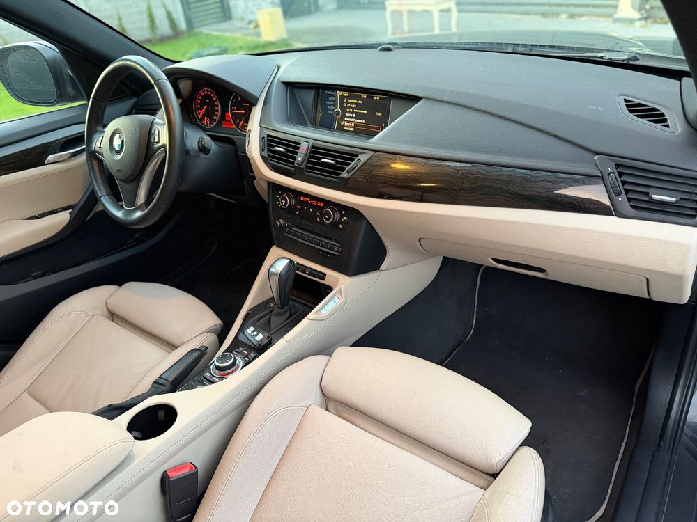 BMW X1 - 24