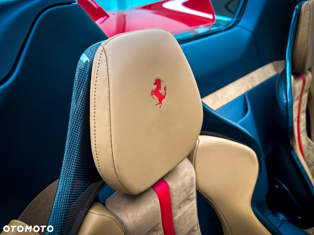 Ferrari SF90 Spider - 34