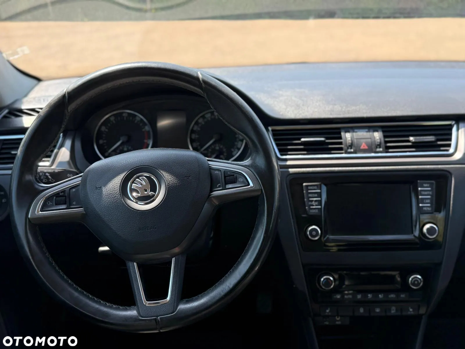 Skoda RAPID 1.2 TSI Style - 8