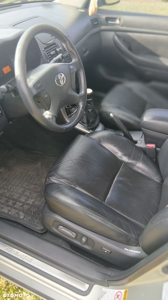 Toyota Avensis 2.2 D-4D Prestige Premium - 6
