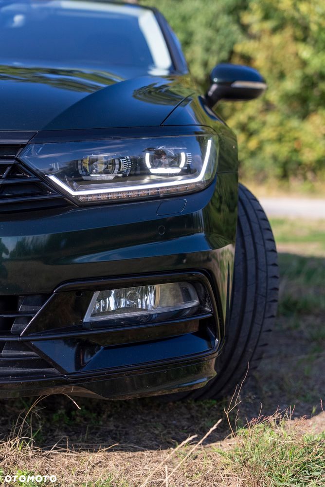 Volkswagen Passat - 11