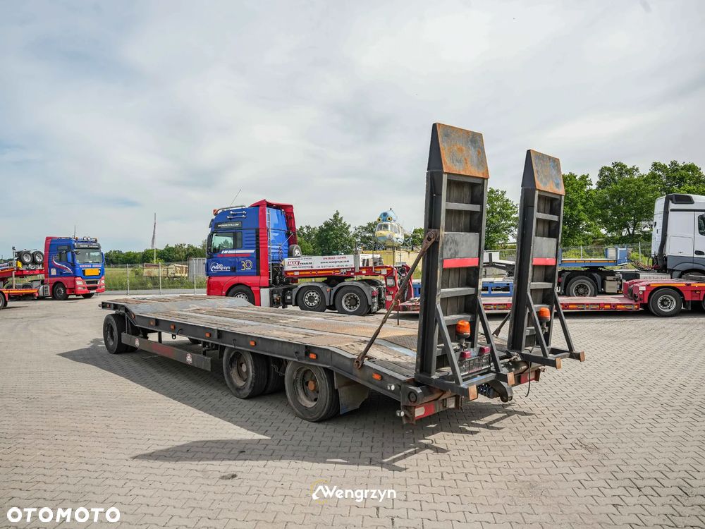 Inny BAUER FAHRZEUGBAU | Przyczepa 3 osiowa z najazdami hydraulicznymi - 8