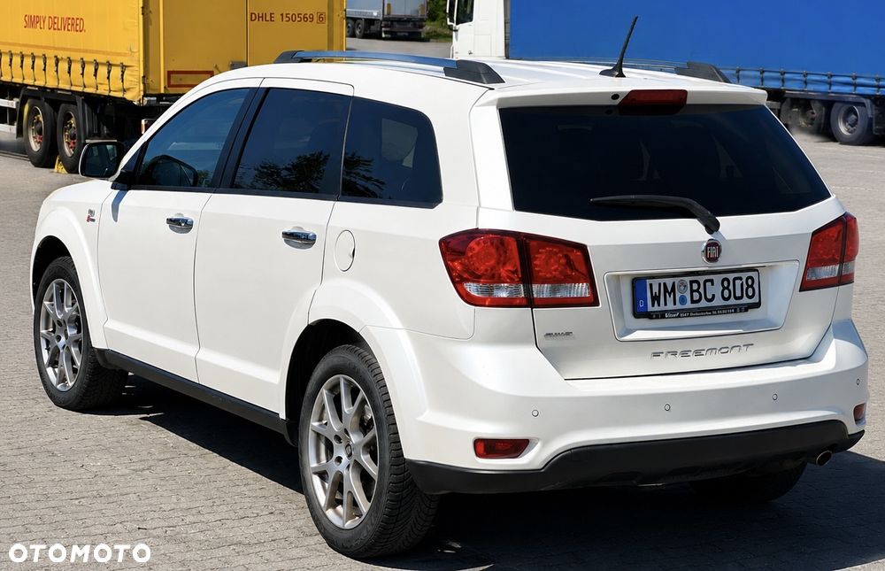 Fiat Freemont 2.0 Multijet Black Code AWD - 2