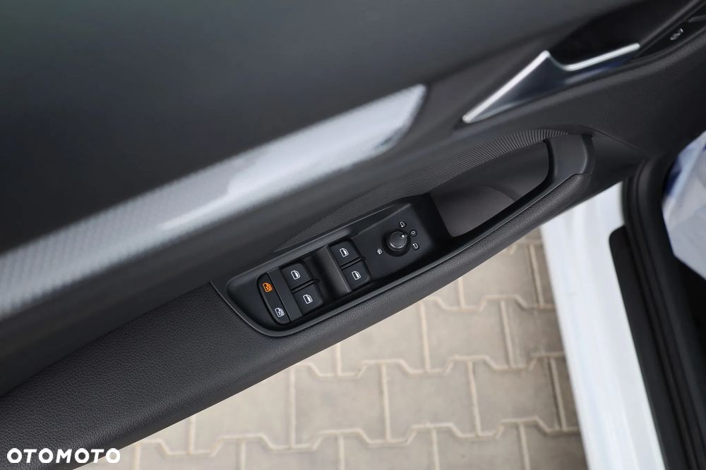 Audi A3 Sportback 1.4 TFSI Ambiente - 39