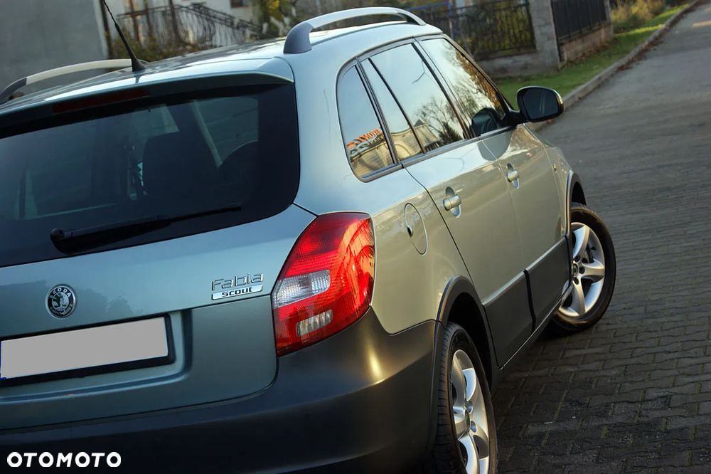 Skoda Fabia 1.2 TSI Scout - 18