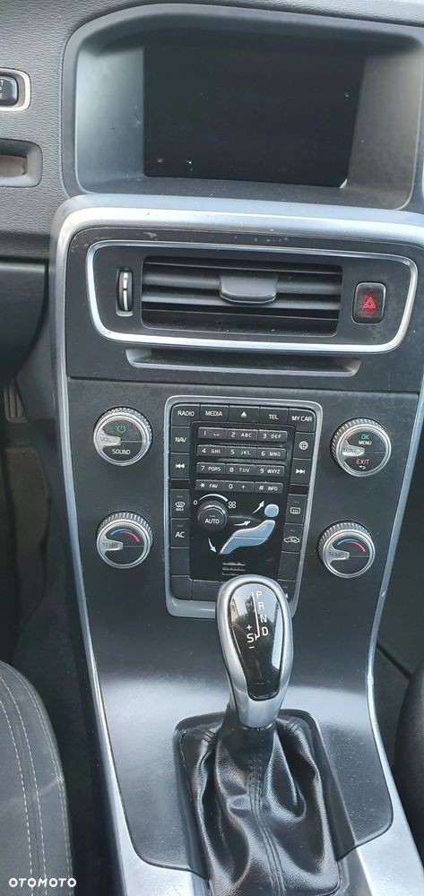 Volvo V60 D2 Geartronic Powershift Edition Pro - 3